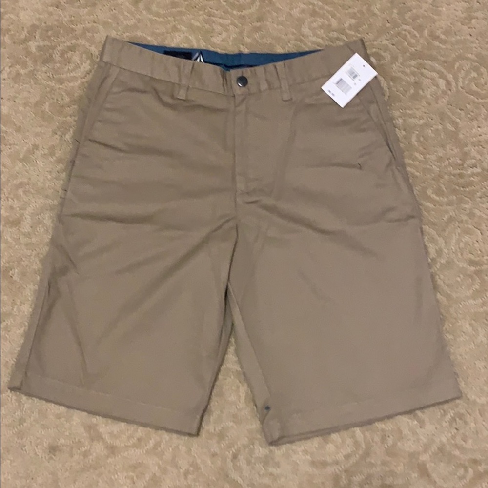 New Volcom khaki shorts. Size 32.